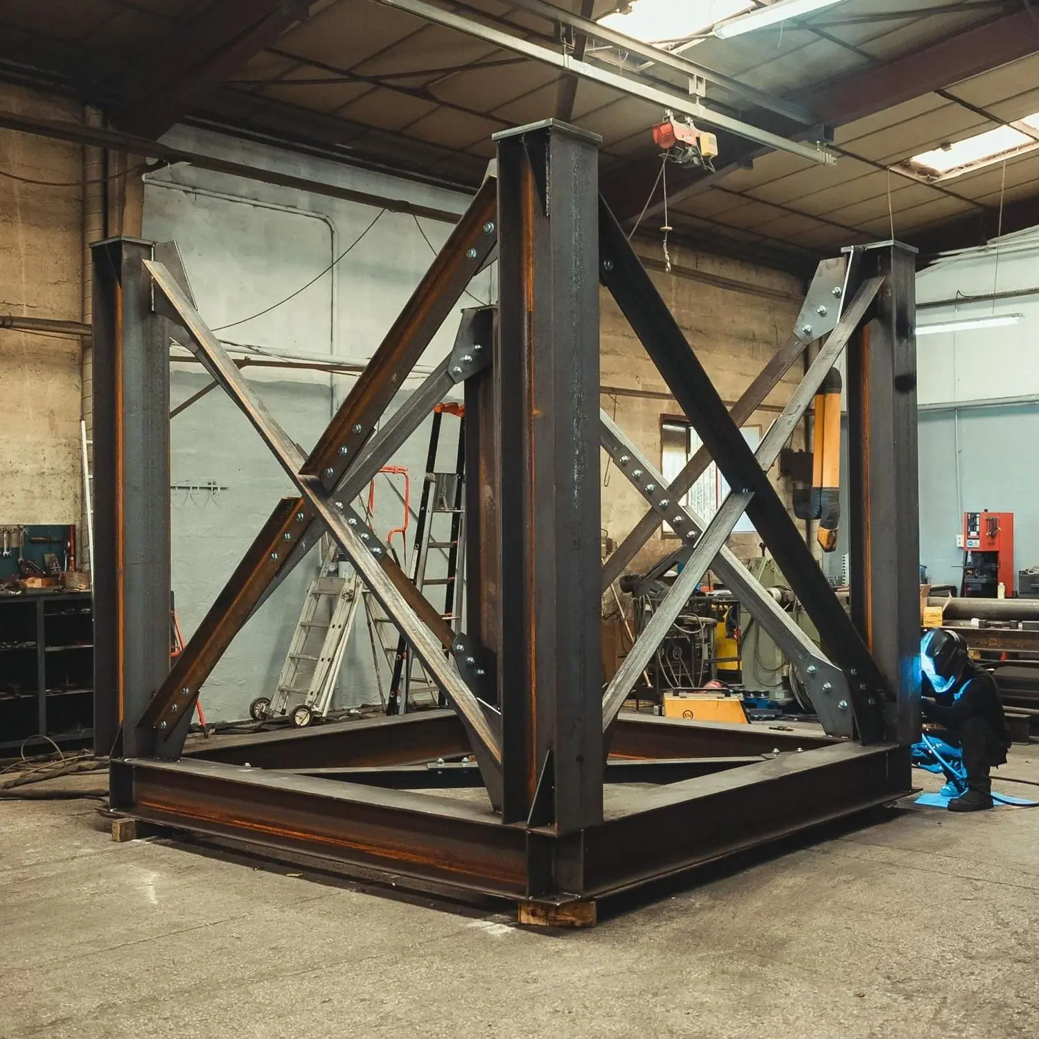Soudeur ADUS sur une structure mécano-soudée